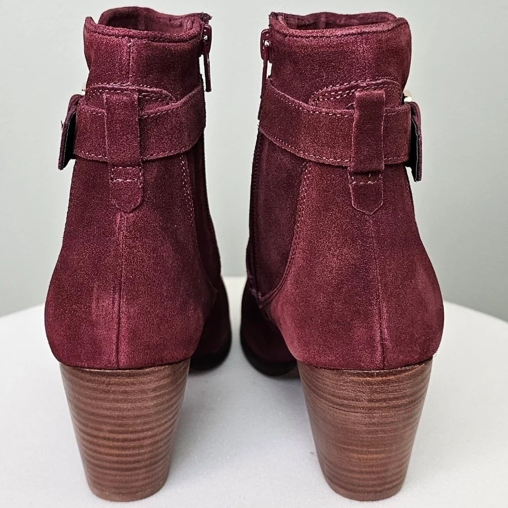 New Diba Sleek Bootie Burgundy Suede Gold Buckle Ankle Women Size 9